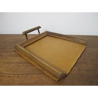 Vintage Krümel Tablett Aus Holz. Anfang Des Zwanzigsten Jahrhunderts Moderne Silent Butler Tischkehrer Tablett von DigVintageStuff