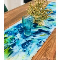 Handgefärbter Leinen Tischläufer Confetti Ocean Blue Decor Handgefärbter Leinen Tischläufer Confetti Ocean Blue Decor von DinnerPartyDarling