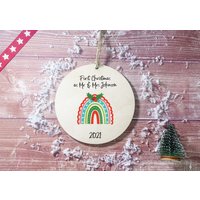 Kreis Hängende Dekoration/Weihnachten Regenbogen - First Xmas As Mr & Mrs Lockdown 2021 Personalisierte Nachricht Xmas Ornament von DiosDesigns