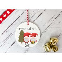 Personalisierter Baumschmuck/Keramik Hängender Kreis Dekoration Babys Erstes Weihnachten Personalisiertes Weihnachtsgeschenk von DiosDesigns