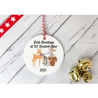 Personalisierter Baumschmuck/Waldtiere Erstes Weihnachten Im Neuen Zuhause Personalisiert von DiosDesigns