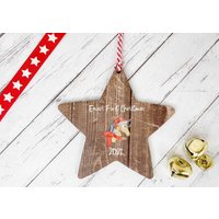 stern Hängedekoration/Einhorn Babys Erste Weihnachtskugel Personalisierte Dunkles Holz von DiosDesigns