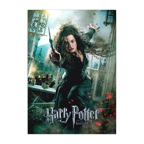 Displate Offiziell Harry Potter MetallPoster Magnetische Befestigung Inklusive Lizenziert Bilder Hochwertiges Poster Deathly Hallows s - HP8 Bellatrix Lestrange Poster 45 cm x 32 cm Displate Offiziell Harry Potter MetallPoster Magnetische Befestigung Inklusive Lizenziert Bilder Hochwertiges Poster Deathly Hallows s - HP8 Bellatrix Lestrange Poster 45 cm x 32 cm von Displate