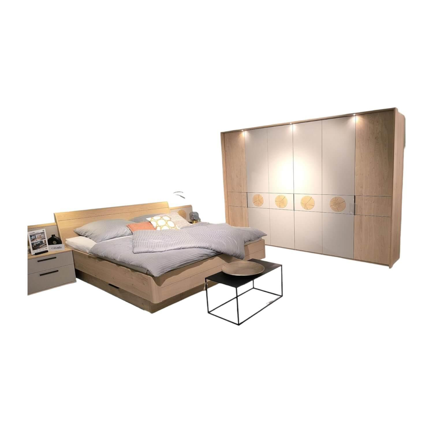 Schlafzimmer Chicago Balkeneiche Furniert Und Lack Taupe Grau Inklusive LED Bele... Schlafzimmer Chicago Balkeneiche Furniert Und Lack Taupe Grau Inklusive LED Bele... von Disselkamp