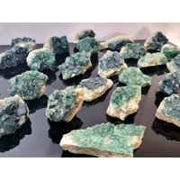 Grüner Fluorit Kristall Uv von DistinctionCrystals