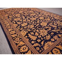 Seidenteppich Schwarz Gold Floral 1, 5 X 3 Ft Qum Tabriz Hereke Stil Handgeknüpft in Indien Mit Perserteppich Design von DjoharianCollection