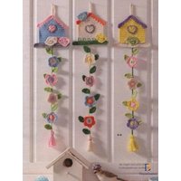 Gehäkelte Vogelhaus Wandbehang - Handgefertigte Bunte Und Blumen Ornament, Kinderzimmer Oder Frühlingsdekor Geschenkidee von DmytroCreations