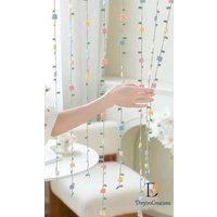 Gehäkelter Blumenvorhang - Bunte Zarte Blumen Für Zuhause, Fensterdekor Perfekt Wohnzimmer, Schlafzimmer, Einzigartiges Geschenk von DmytroCreations