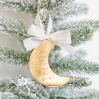 Liebe Dich Zum Mond Und Zurück Weihnachtsverzierung von DoTellDesignStudio