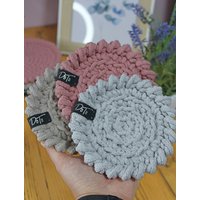 Gehäkelte Untersetzer 3Er Set Perle Hellgrau Blush Natur Beige Kaffee Gehäkelt Dekoration Küche Wohnzimmer Esszimmer Geschenk von DoToHandmade