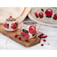 Getöpferter Sahnegießer//Milchkännchen//Keramikkrug//Frühstück//Geschirr Handgemacht//Rosenliebe//Rosen von DoertheRiesKeramik