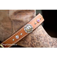 Reiter Bling Hundehalsband // Hufeisen Benutzerdefinierte Leder Concho Secretariat von DogGoneNice
