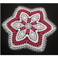 21, 6 Zoll Weihnachtsdeckchen-Häkeldeckchen-Wohndeko-Weiß-Rosa Häkeldeckchen-Handgemachte Tischdecke-Weihnachtsgeschenk - Rotes von DoiliesbyElena