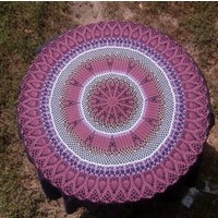 Häkeldeckchen 35"-Runde Tischdecke-Häkeltischdecke-Wohndeko-Burgunderrote Häkeltischdecke-Handgefertigt-Mehrfarbiges Deckchen von DoiliesbyElena