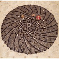 Versandfertig Gehäkelte Schwarze Tischdecke 40" - Runde Wohndeko Schwarze Handgefertigt von DoiliesbyElena