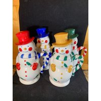 Weihnachtsschneemann Vintage Becher Mit Griff Und Deckel Ihrer Wahl Von 4 in Ausgezeichnetem Zustand von Dollars4ServiceDogs