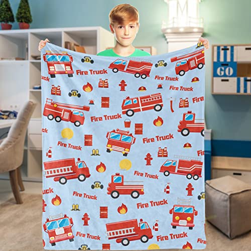 Decke Feuerwehrauto, Rot Feuerwehr Kuscheldecke Kinder, Weich Flanell Plüsch Fleece Wohndecke Feuerwehrfahrzeug Feuerwehrmann für Kleinkind Jungs Geburtstagsgeschenke Kinderzimmer Krippe, 101x127cm von Domgoge