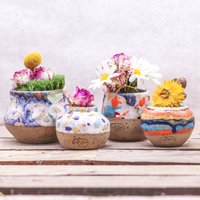 Mini Vase | Handgemachte Keramik Einzigartig Bunt Regenbogen/Weiß Handgetöpferte Auf Der Töpferscheibe Steinzeug Mini Vase | Handgemachte Keramik Einzigartig Bunt Regenbogen/Weiß Handgetöpferte Auf Der Töpferscheibe Steinzeug von DondoDesignPottery