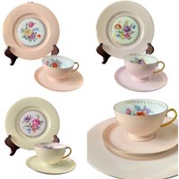 Vintage Puls Germany Fuß Teetassen Mit Untertasse & Kuchenteller Verschiedene Farben Sammlerstück Porzellan Unterteller Teller Floral Gold von DonnitaLovesVintage