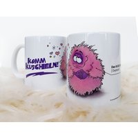 Tasse Komm Kuscheln. Motivtasse Aus Keramik. Das Kuschelhormon Oxytocin. Kaffee. Tee. Becher. Doodlebeeartwork Tasse Komm Kuscheln. Motivtasse Aus Keramik. Das Kuschelhormon Oxytocin. Kaffee. Tee. Becher. Doodlebeeartwork von DoodleBeeArtwork