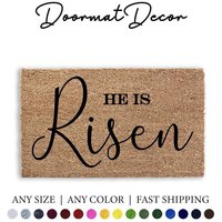 Er Ist Auferstanden Ostern Fußmatte Kaninchen Willkommen Teppich Flocked Coir Eingangsbereich Dekor Er Ist Auferstanden Ostern Fußmatte Kaninchen Willkommen Teppich Flocked Coir Eingangsbereich Dekor von DoormatDecor