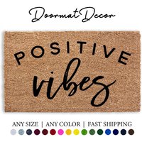 Personalisierte Beflockte Kokosnuss Fußmatte Good Vibes Only Teppich Outdoor Willkommen Matte Positive Wohnkultur von DoormatDecor