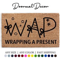 Wap Fußmatte - Lustiger Personalisierter Urlaub Teppich Weihnachten Willkommen Matte Wohnkultur von DoormatDecor