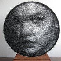 string Art Portrait - Custom Wandkunst Mädchen 03 string Art Portrait - Custom Wandkunst Mädchen 03 von DopeArtStudio