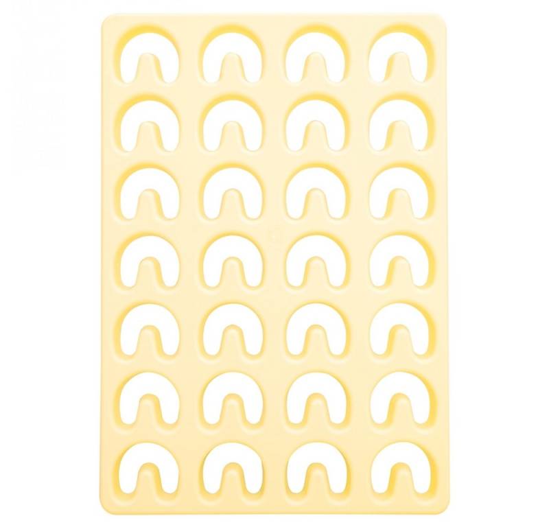 Doraplast Ausstechform Ausstecherplatte Vanille, Keksausstecherplatte „Vanillekipferl“ - 28 Stück von Doraplast