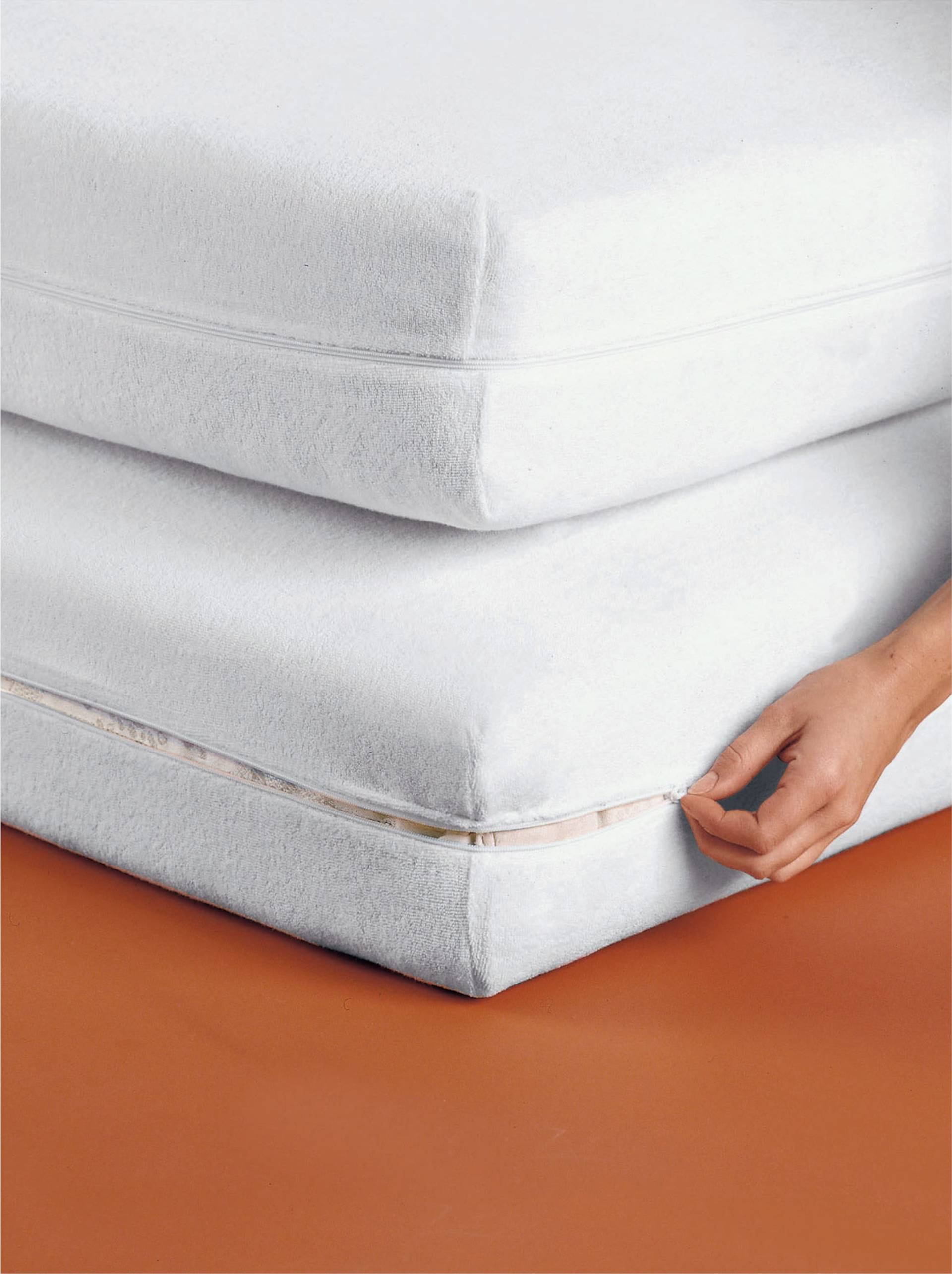 Matratzen-Schonbezug in weiß von Dormisette von Dormisette