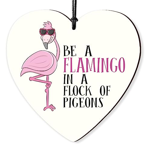 Dorothy Spring Be Flamingo inspirierendes Hängeschild in Herzform aus Holz, dekoratives Schild Geschenkidee für eine besondere Person, 10 cm x 10 cm von Dorothy Spring