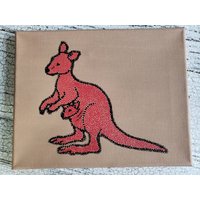Känguru Mit Baby Joey Punkt Kunst/8 X 10-Zoll-Leinwand Acrylmalerei Home Decor Geschenke Unter 30 Hängend Wandkunst Känguru-Geschenk von DotsByDana
