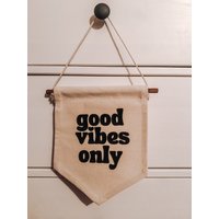 Good Vibes Only Wandbehang Auf Leinwand Kinderzimmer Dekor von DottieWombat