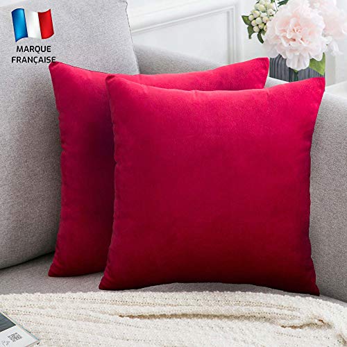 Douceur De Plumes 2er Set Rot Himbeerroter Samtkissenbezug 60x60 cm Uni, rechteckiger Kissenbezug mit weichem Design, skandinavisches Sofa Wohnzimmerdekor (2 Rot Himbeerrot) von Douceur De Plumes