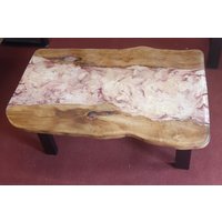 Himbeer Ripple Couchtisch von DouglasPayneDesigns