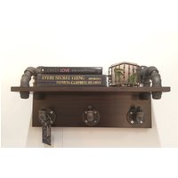 Großes Regal Mit Haken von DownthePipeline