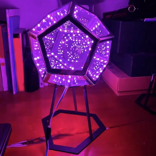 Dpofirs Infinity-Dodekaeder-Gaming-Licht, Verstellbare Farbe, Kunstlicht, 3D, Coole RGB-LED-Tischlampe, Buntes Atmosphären-Nachtlicht mit Sockel für Schlafzimmer-Gaming-Raumdekoration von Dpofirs