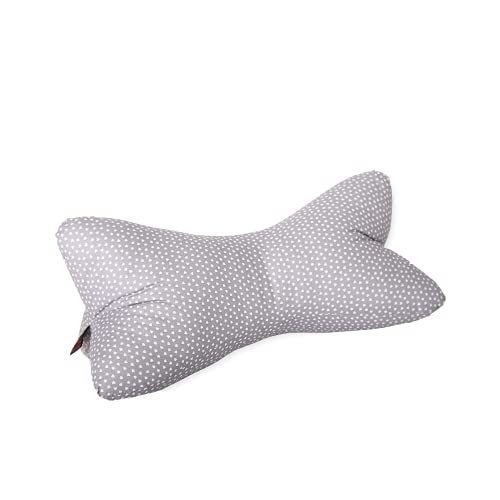 Dr. Berger – Ergonomisch geformtes Nackenstützkissen á ca. 40x18cm mit HCSKugelfaserfüllung und langlebigen Baumwoll-Bezug in Grau mit weißer Herzmusterung – Kissen für zu Hause & unterwegs Dr. Berger – Ergonomisch geformtes Nackenstützkissen á ca. 40x18cm mit HCSKugelfaserfüllung und langlebigen Baumwoll-Bezug in Grau mit weißer Herzmusterung – Kissen für zu Hause & unterwegs von Dr. Berger