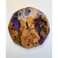 Wanduhr Mit Epoxy Und Olivenholz von DrResinDesigns