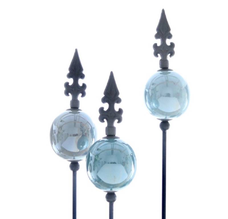 Dragimex Gartenstecker Metall Stecker franz. Lilie. 3x Gartenstecker Blautöne 110cm von Dragimex