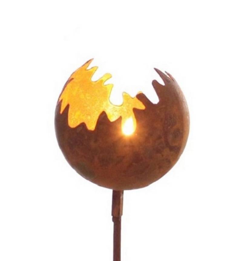Dragimex Gartenstecker Metall Stecker. FEUERBALL. Feuerkugel, Gartenstecker Edelrost. H 80cm von Dragimex