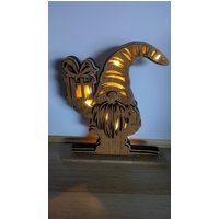 Dekorativer Holz-Wichtel Mit Led - Handarbeit Dekorativer Holz-Wichtel Mit Led - Handarbeit von Dragonpandakreativ