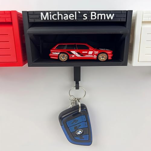 Drawelry Personalisierter Name Auto Garage Schlüsselhalter mit öffnender Tür Schlüsselhaken 3D Gedruckte Automodell Wandhalterung Schlüssel Organizer Aufhänger Haken für Wand Flur Haustür Deko von Drawelry