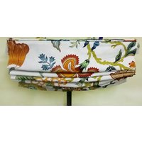 Schumacher Hot House Blumen Stoff | Entspannte Roman Shade Fensterbehandlung Designer Qualität von DrawnCompany