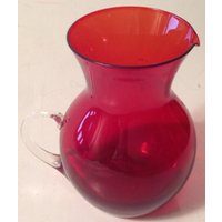 Vintage Rubin Rot Krug Glas W/Appliziert Klar Griff von DreamCottageAntiques