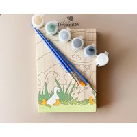 Frühlings Bunnies Malen Nach Zahlen Kit - Diy Bastelset & Skurriles Wohndekor Enten Holz Wandbehang Frühlings Bunnies Malen Nach Zahlen Kit - Diy Bastelset & Skurriles Wohndekor Enten Holz Wandbehang von DreamONstudio27