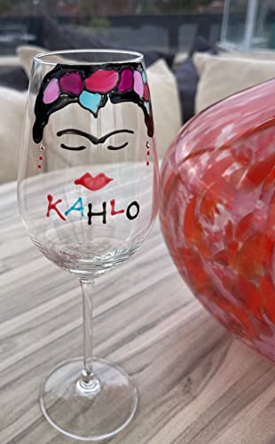 Frida Kahlo Mexikanischer Künstler Weinglas von Dreamair