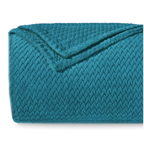 Dreamzie - Kuscheldecke 220x240 cm - Flauschig Fleecedecke Mikrofaser 100% Polyester 260gsm - Decke Sofa mit Fischgrätmuster und weicher Haptik - Türkis von Dreamzie