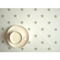 Tischdecke Weiß Grün Sterne Moderne Tischwäsche, Auch Servietten, Tischläufer, Vorhänge Erhältlich, Tolles Geschenk von Dreamzzzzz