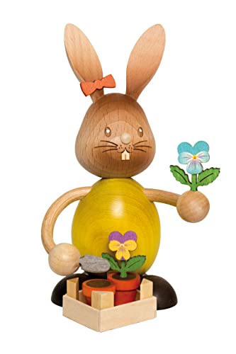 Drechslerei Kuhnert Osterdekoration/Osterhase „Stupsi Hase mit Stiefmütterchen“ 11 cm hoch, aus feinstem Holz, für ein bezauberndes Osterfest oder eine dauerhafte Dekoration, Holzkunst Made in Germany von Drechslerei Kuhnert